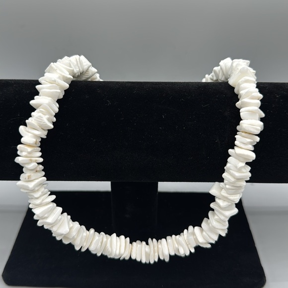 Natural Gemstone Chip Choker Necklace - Picture 6 of 8